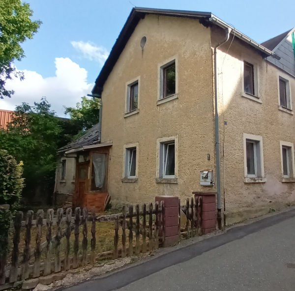 Eines der beiden angebotenen 1-Euro-Häuser in Nordhalben